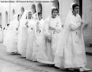 COMMUNIONS SIDI BEL ABBES A SAINT VINCENT DE PAUL 1954
